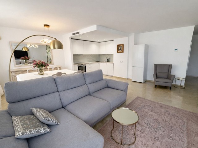 Apartment, Benahavis, R5417206