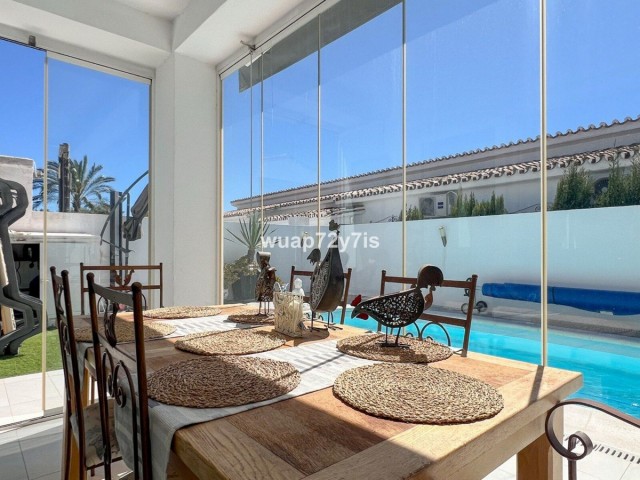 3 Schlafzimmer Villa in Costalita