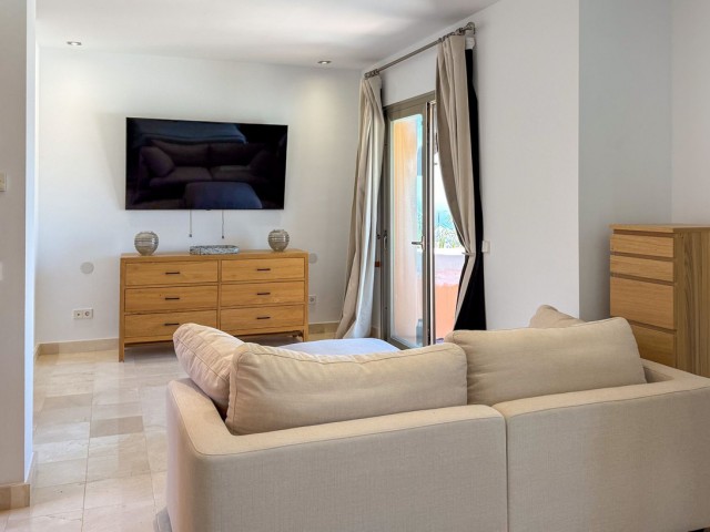 Maison mitoyenne avec 4 Chambres  à Riviera del Sol