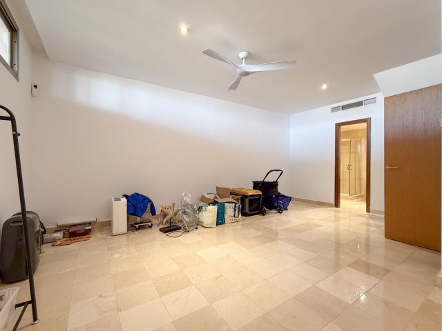 Maison mitoyenne avec 4 Chambres  à Riviera del Sol