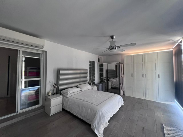 Appartement avec 2 Chambres  à Puerto Banús
