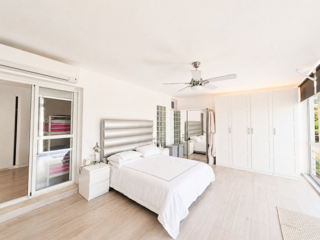 2 Bedrooms Apartment in Puerto Banús