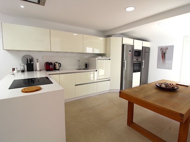 4 Bedrooms Villa in Aloha
