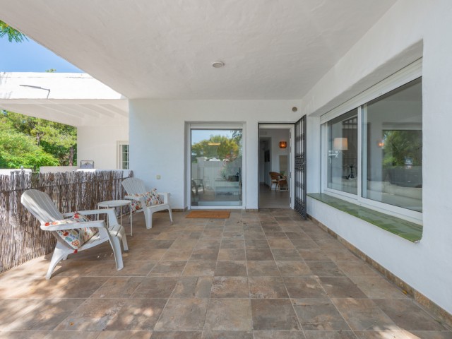 Villa avec 4 Chambres  à Hacienda Las Chapas