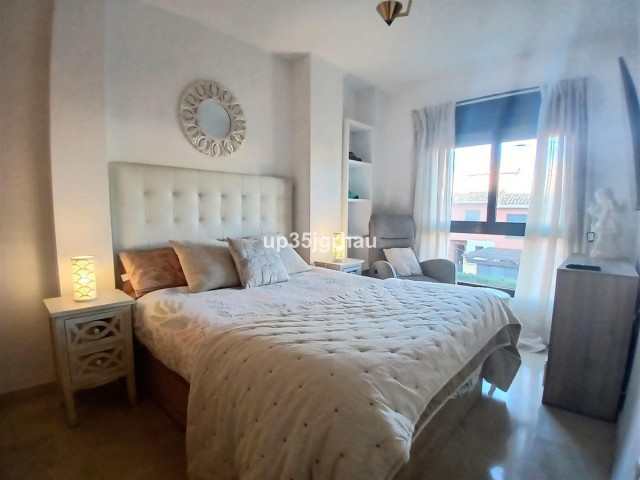 2 Bedrooms Apartment in Estepona