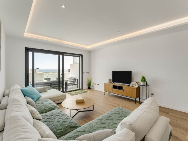 Apartment, San Roque, R5406490