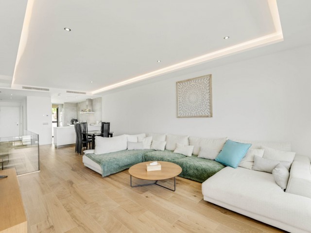 Apartment, San Roque, R5406490