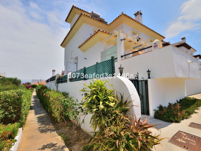Huvila, San Luis de Sabinillas, R5422303