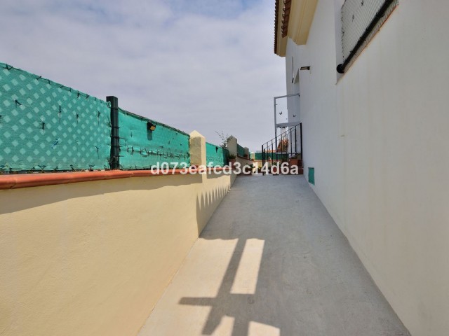 Huvila, San Luis de Sabinillas, R5422303
