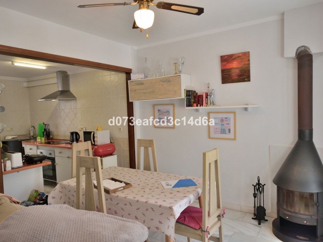 4 Schlafzimmer Villa in San Luis de Sabinillas