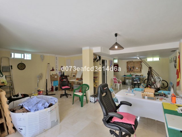 4 Schlafzimmer Villa in San Luis de Sabinillas