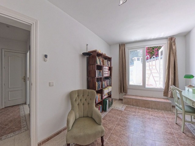 4 Schlafzimmer Villa in Torremuelle