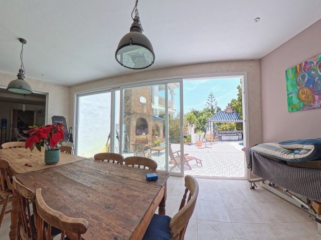 4 Schlafzimmer Villa in Torremuelle