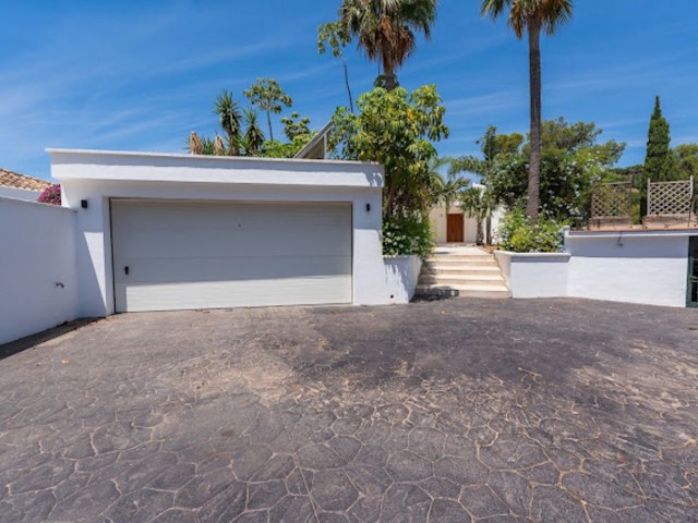 Villa, El Madroñal, R5421079