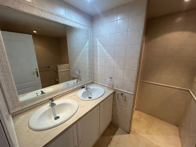 2 Bedrooms Apartment in Riviera del Sol