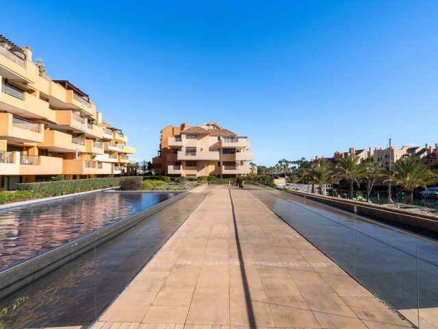 Appartement, Sotogrande Marina, R5427031