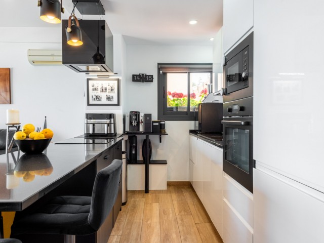 Apartment, Carvajal, R5368258