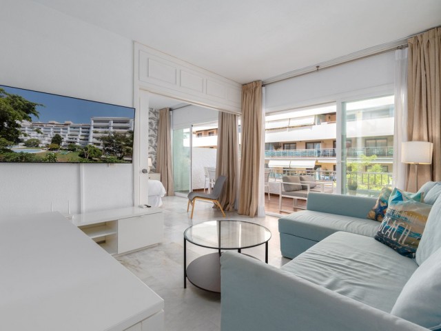 Apartment, The Golden Mile, R5427682
