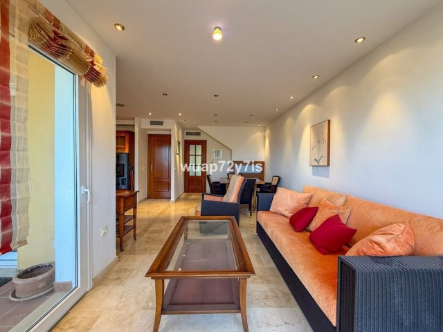 Huoneisto, Costabella, R5383816