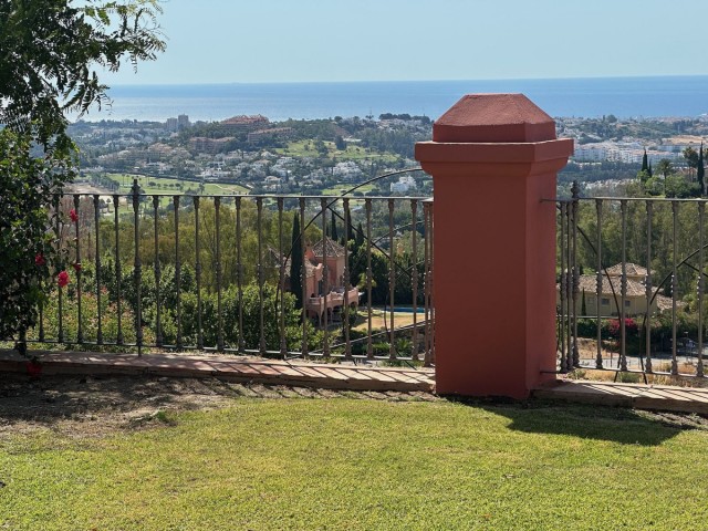 Kattohuoneisto, Monte Halcones, R5430502