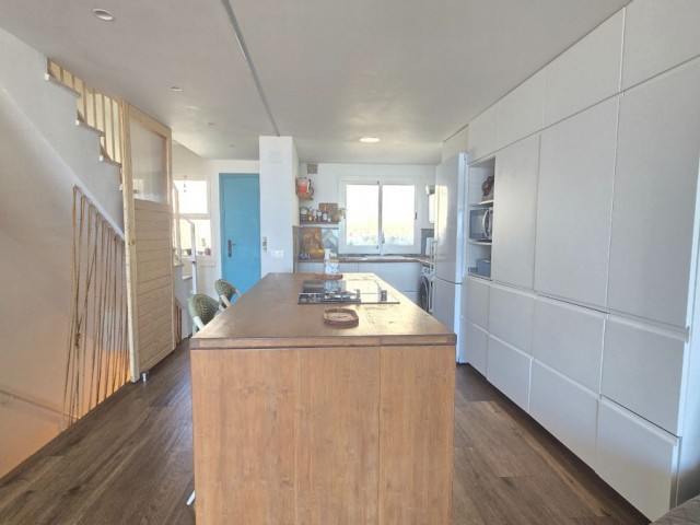 3 Bedrooms Townhouse in Torrequebrada