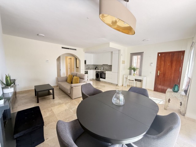 Apartment, Aloha, R5435794