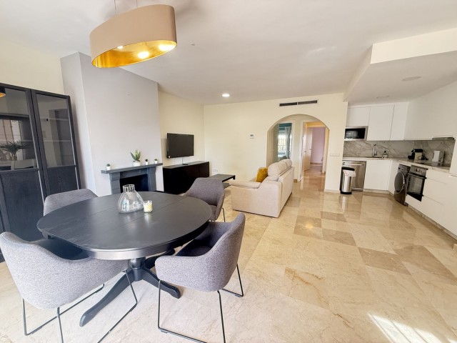Apartment, Aloha, R5435794