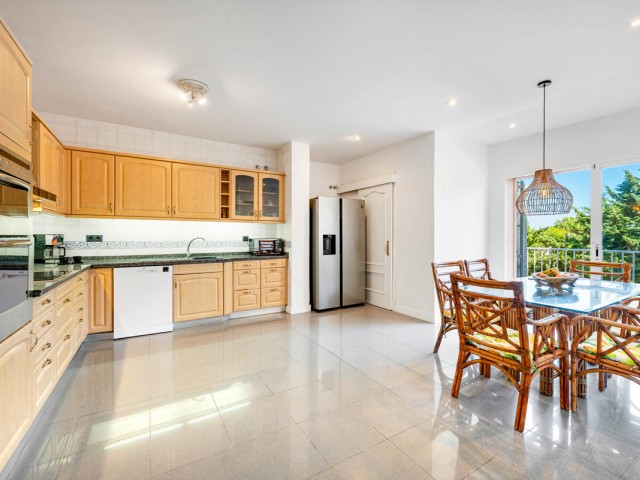 5 Makuuhuoneen Huvila Sotogrande Costa