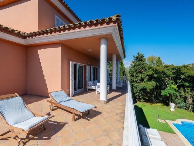 5 Makuuhuoneen Huvila Sotogrande Costa
