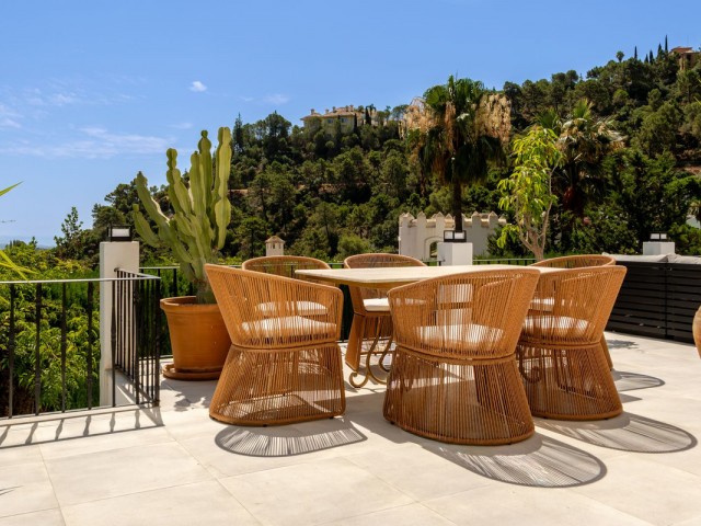 Villa avec 5 Chambres  à El Madroñal