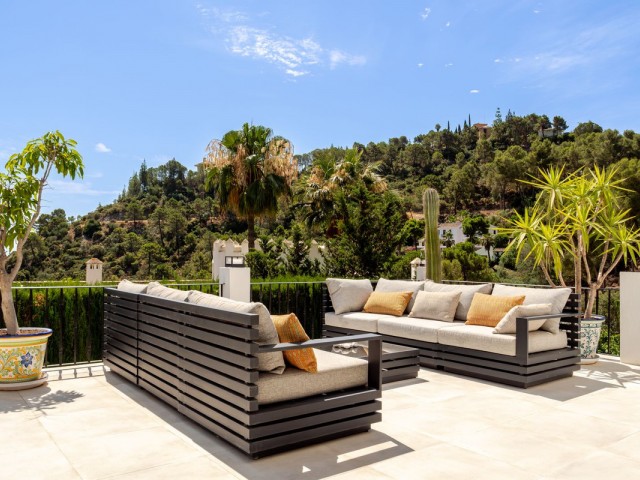 Villa avec 5 Chambres  à El Madroñal