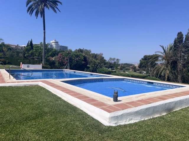 3 Bedrooms Townhouse in El Paraiso