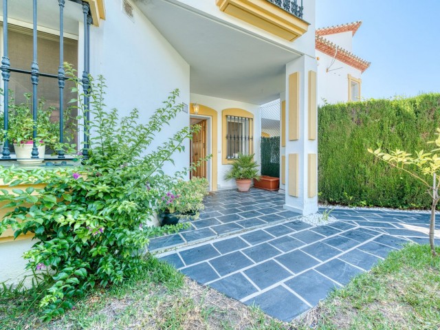 Maison mitoyenne, Bel Air, R5438410