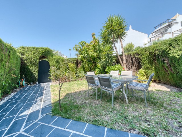 Maison mitoyenne, Bel Air, R5438410
