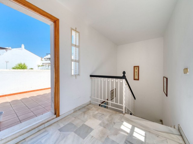 Maison mitoyenne avec 3 Chambres  à Bel Air