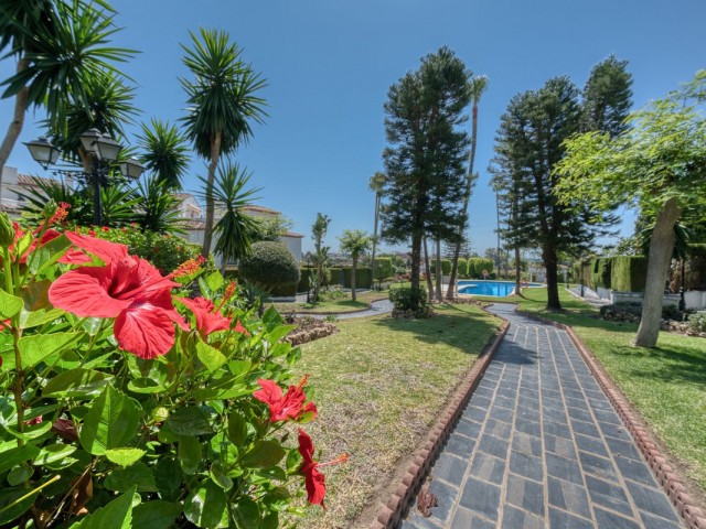 Maison mitoyenne avec 3 Chambres  à Bel Air