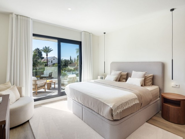 Villa con 4 Dormitorios  en Cortijo Blanco