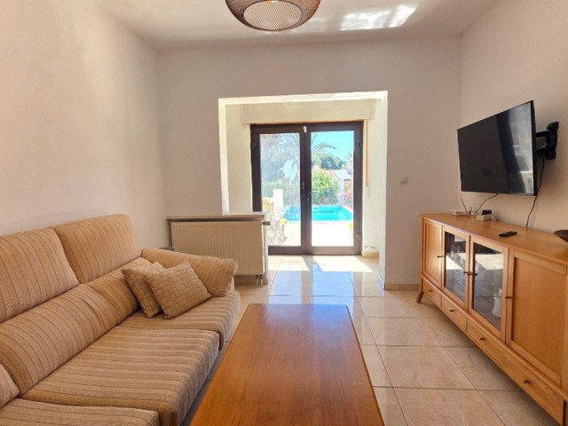 Huvila, El Faro, R5437600