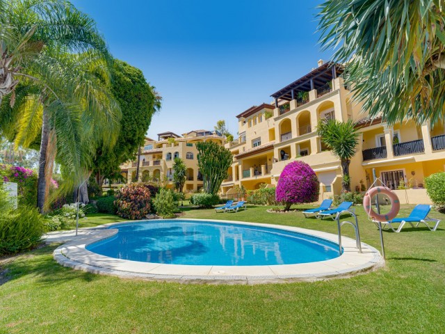 Huoneisto, Guadalmina Alta, R5438797
