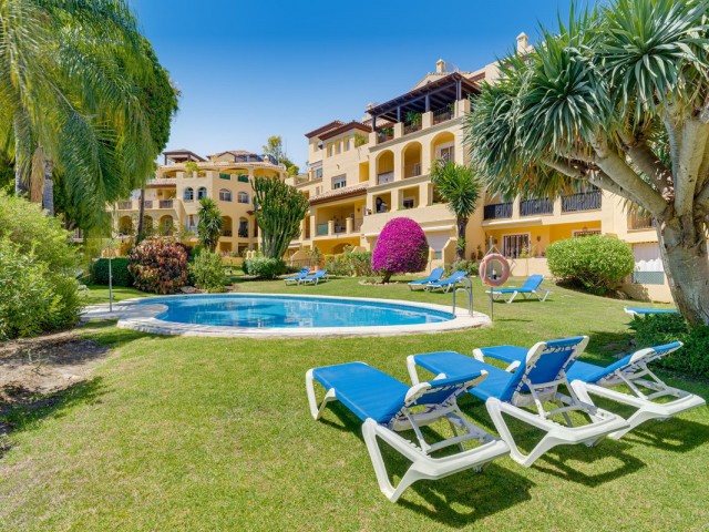 Huoneisto, Guadalmina Alta, R5438797