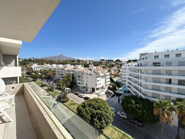 Apartment, Nueva Andalucia, R5438998