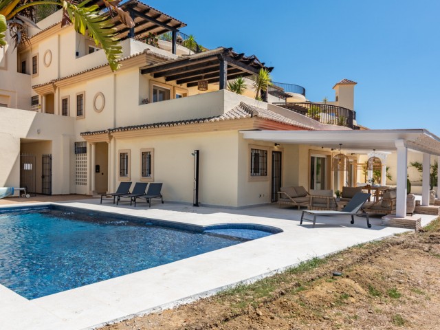 Apartment, San Roque, R5440741