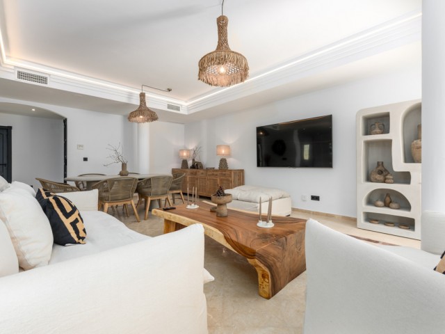 Apartment, San Roque, R5440741