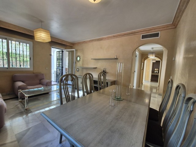 Appartement avec 3 Chambres  à Nagüeles