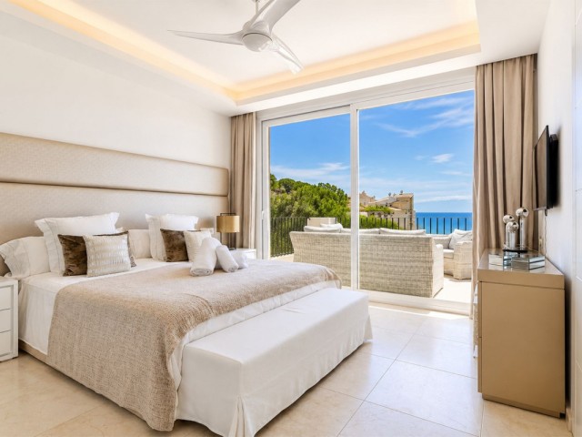 Penthouse avec 2 Chambres  à Puerto de Cabopino