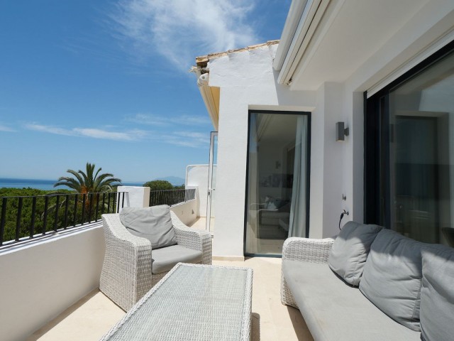 Penthouse avec 2 Chambres  à Puerto de Cabopino