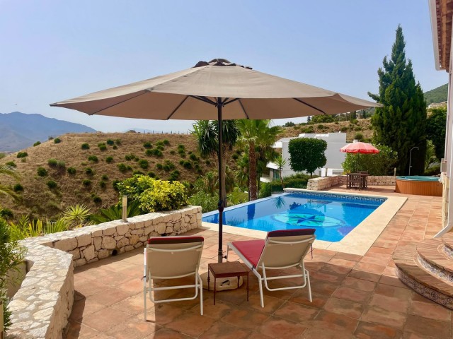 3 Schlafzimmer Villa in Valtocado