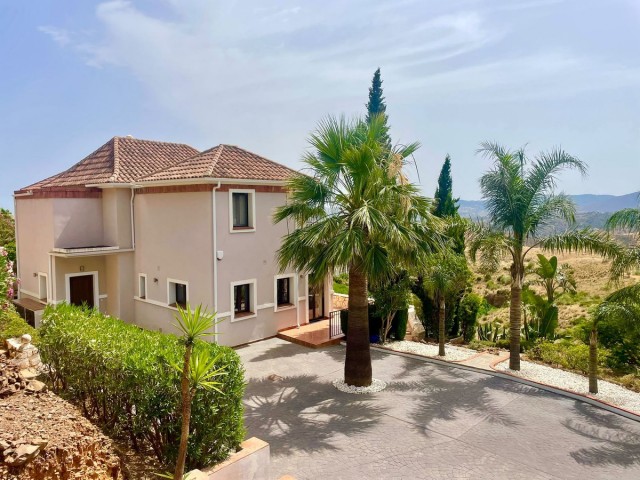 3 Schlafzimmer Villa in Valtocado