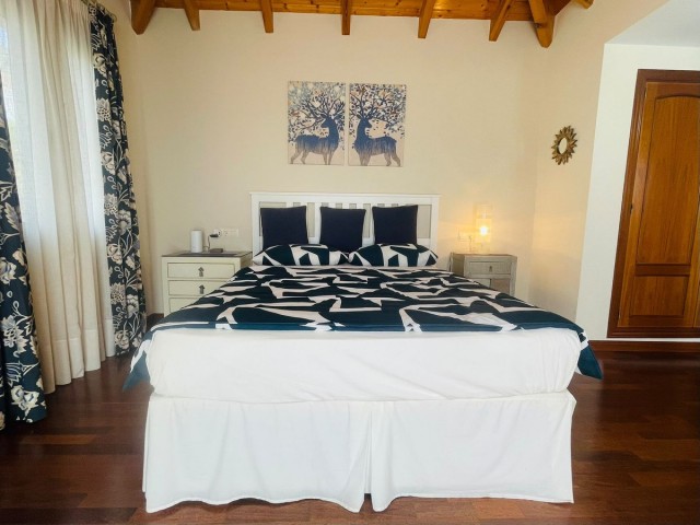 3 Schlafzimmer Villa in Valtocado