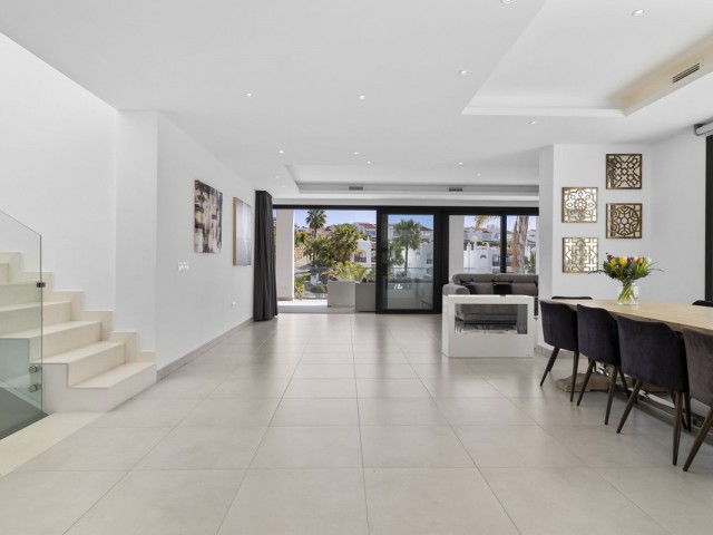 Villa avec 6 Chambres  à Torremuelle